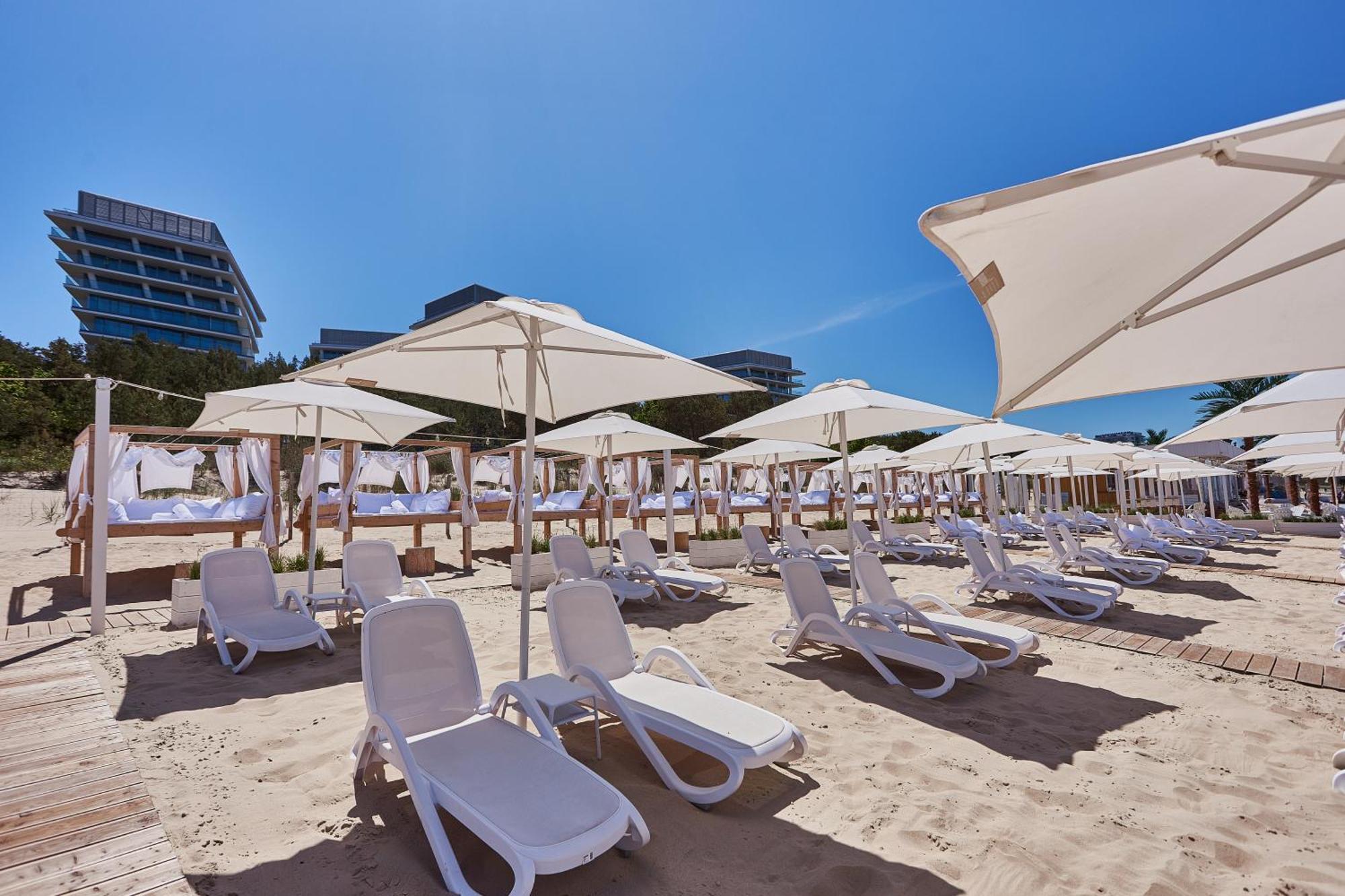 Wave Beachfront Family Apartment Miedzyzdroje Exterior foto