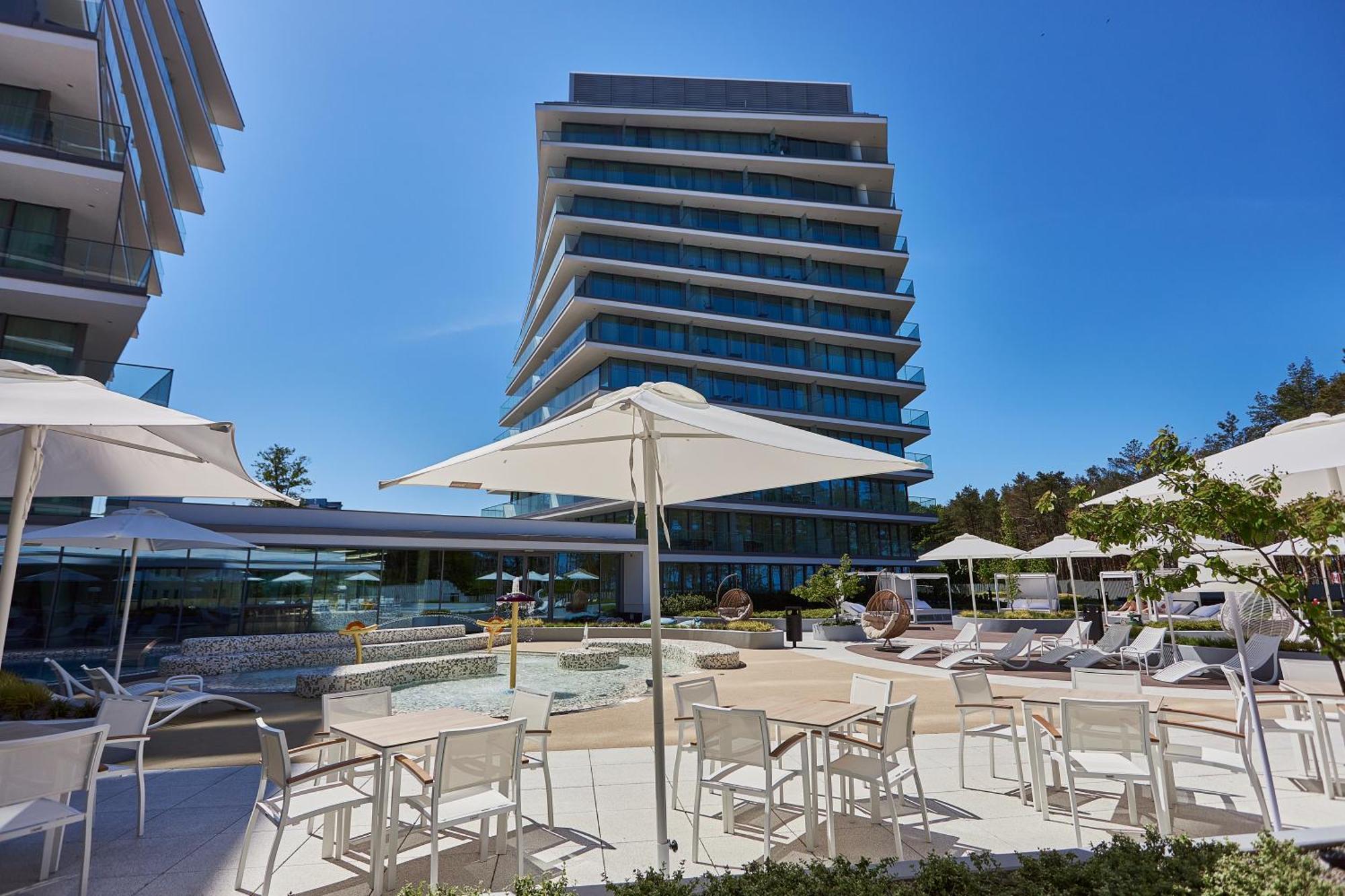 Wave Beachfront Family Apartment Miedzyzdroje Exterior foto