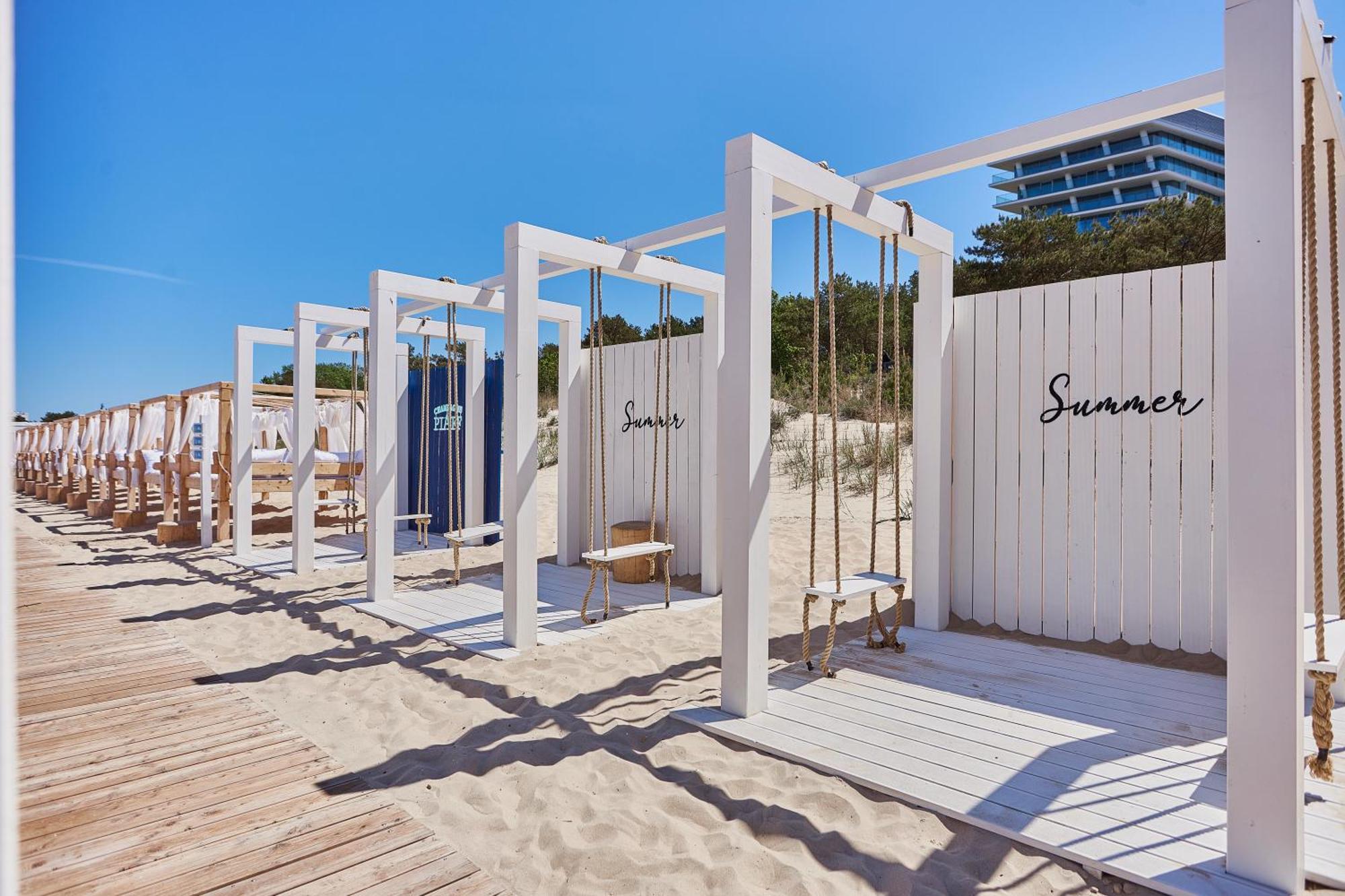 Wave Beachfront Family Apartment Miedzyzdroje Exterior foto